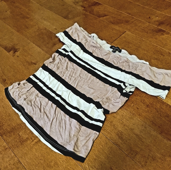 Dynamite off-the-shoulder crop top - Picture 2 of 4